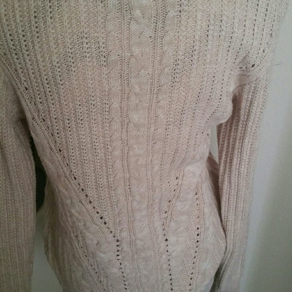 Cable knit sweater - Picture 2 of 3